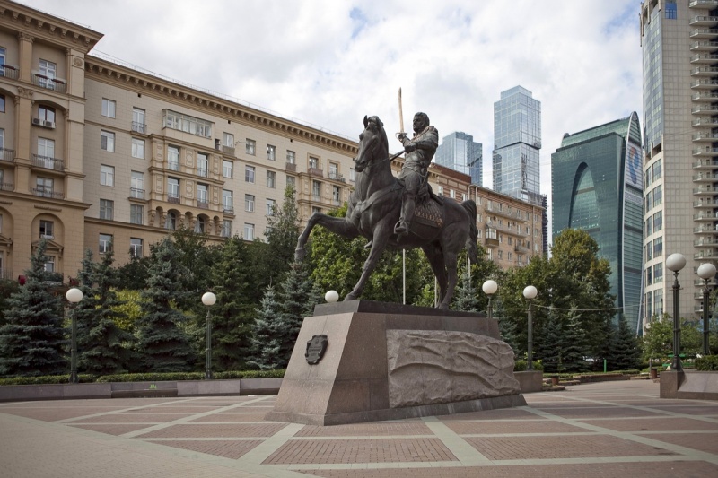 Памятник Петру Багратиону в Москве